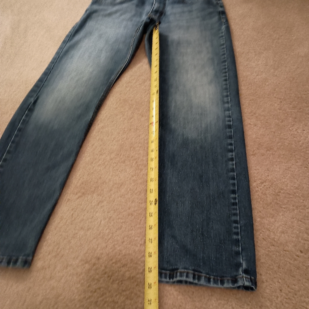 Wrangler Mens Straight-Leg Blue Jeans with Medium Wash 32X32 - Picture 4 of 6